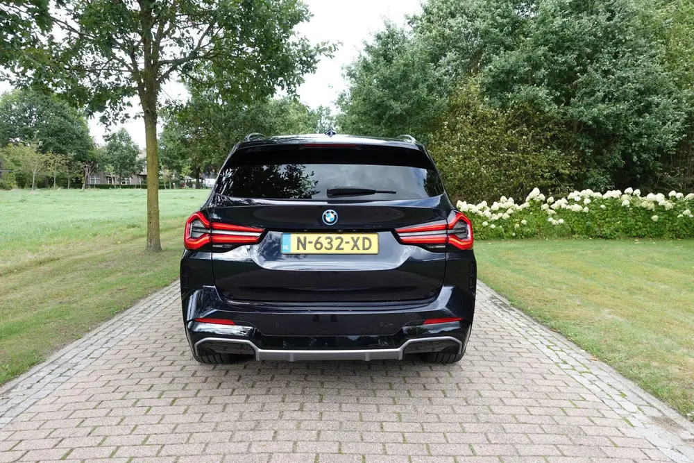 BMW iX3 Executive 80 kWh uit 2021, foto 9