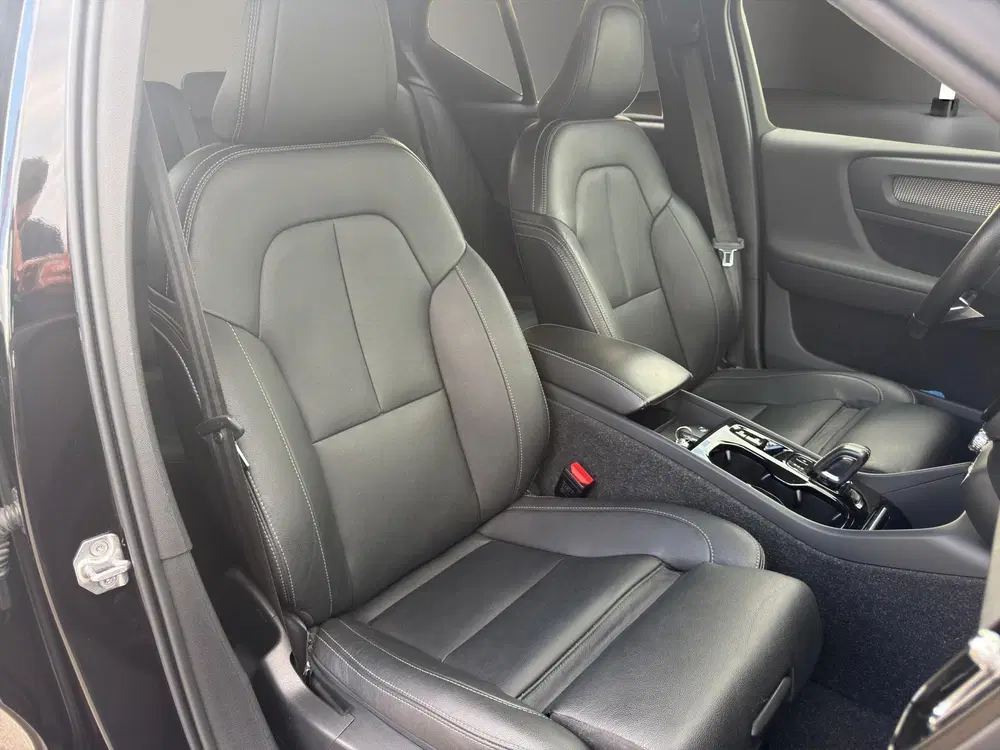 Volvo XC40 1.5 T4 Recharge R-Design H&K Camera ACC Bl uit 2020, foto 16