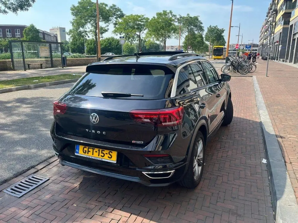 Volkswagen T-Roc 2.0 TSI 190pk 4Motion 7-DSG 2019 Zwart uit 2019, foto 4