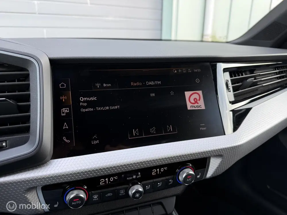 Audi A1 30 TFSI 2x S Line / Matrix / Virtual / Cam uit 2019, foto 17
