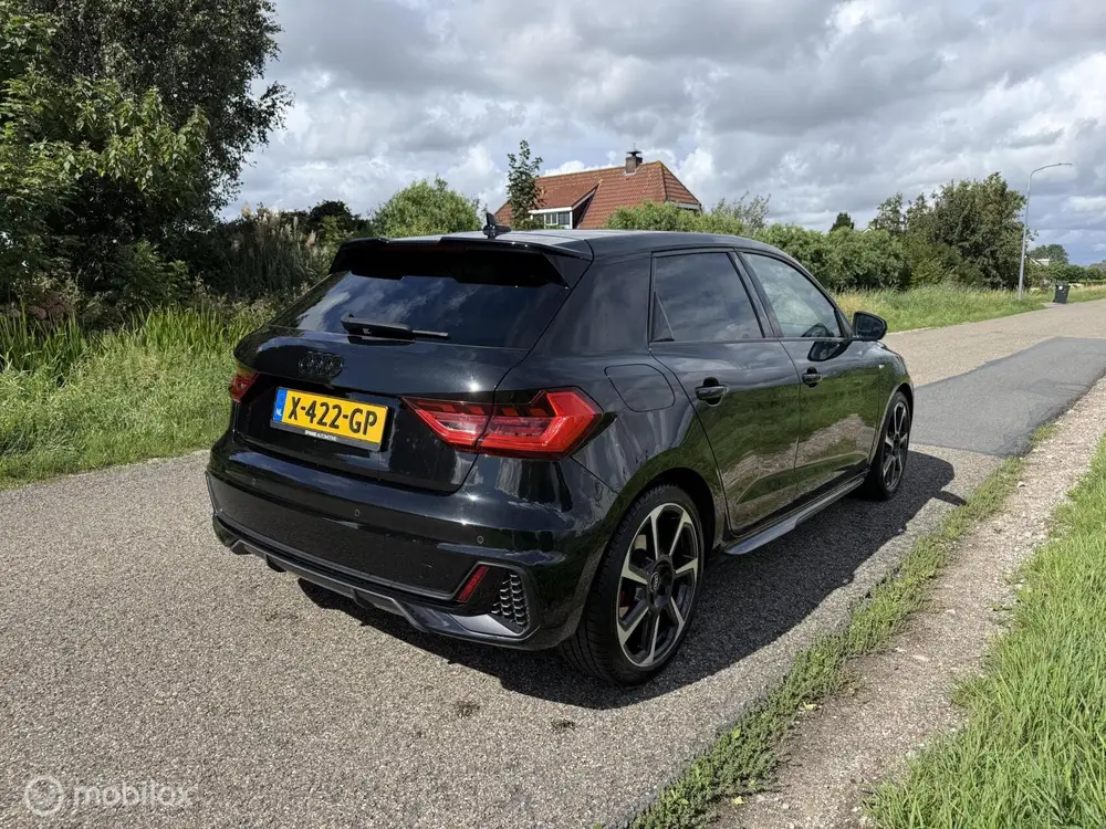 Audi A1 30 TFSI 2x S Line / Matrix / Virtual / Cam uit 2019, foto 4