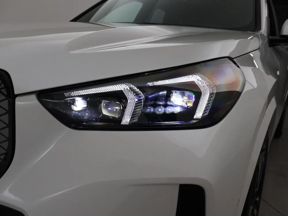 BMW iX1 eDrive20 67 kWh M-SPORT *46 KM NIEUW* + PA uit 2025, foto 16