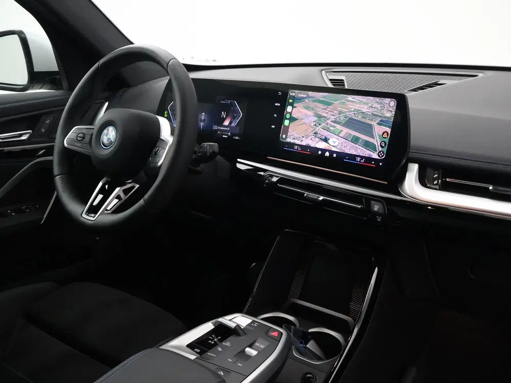 BMW iX1 eDrive20 67 kWh M-SPORT *46 KM NIEUW* + PA uit 2025, foto 4