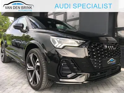 Audi Q3 35 TFSI S-line Black Pano Sonos sfeer uit 2023