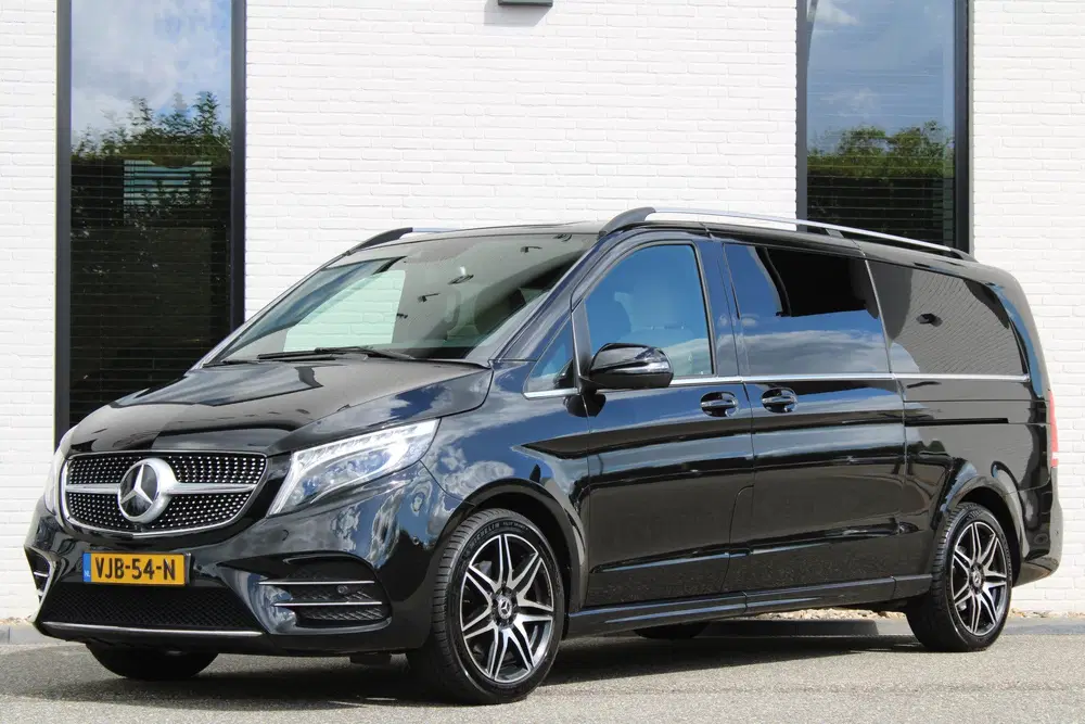 Mercedes-Benz V-Klasse 300d Aut uit 2021, foto 2