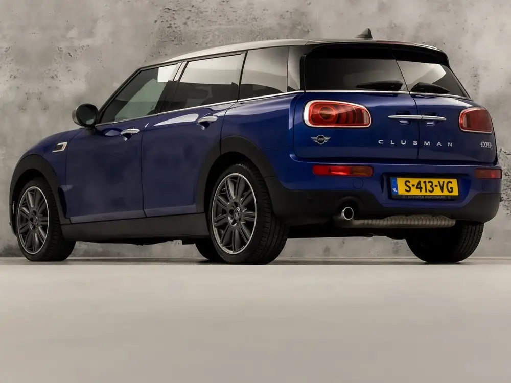 Mini Clubman 1.5 Cooper Chili Automaat (GROOT NAVI, CLIMATE uit 2019, foto 3