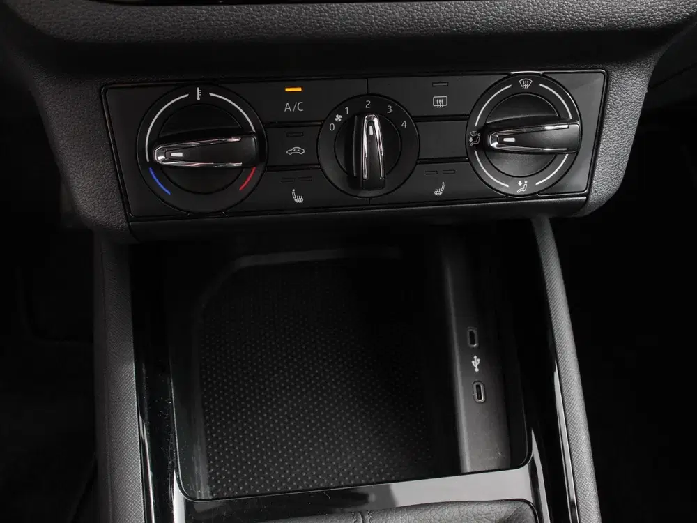 Skoda Kamiq 1.0 TSI 110pk Ambition Airco Led Cruise Co uit 2021, foto 19