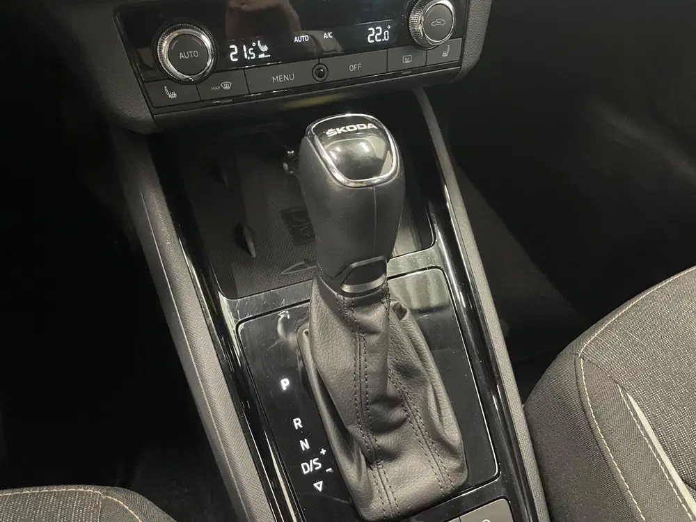 Skoda Kamiq 1.0 TSI 110pk DSG Style Apple Carplay uit 2021, foto 18