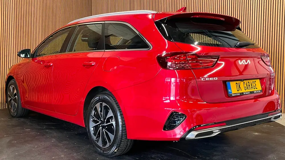 Kia Ceed 1.6 GDI PHEV DynamicLine uit 2023, foto 16