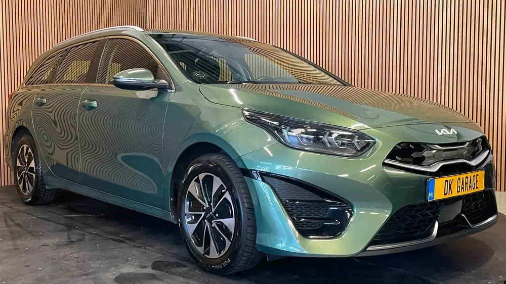 Kia Ceed 1.6 GDI PHEV DynamicLine uit 2023, foto 15