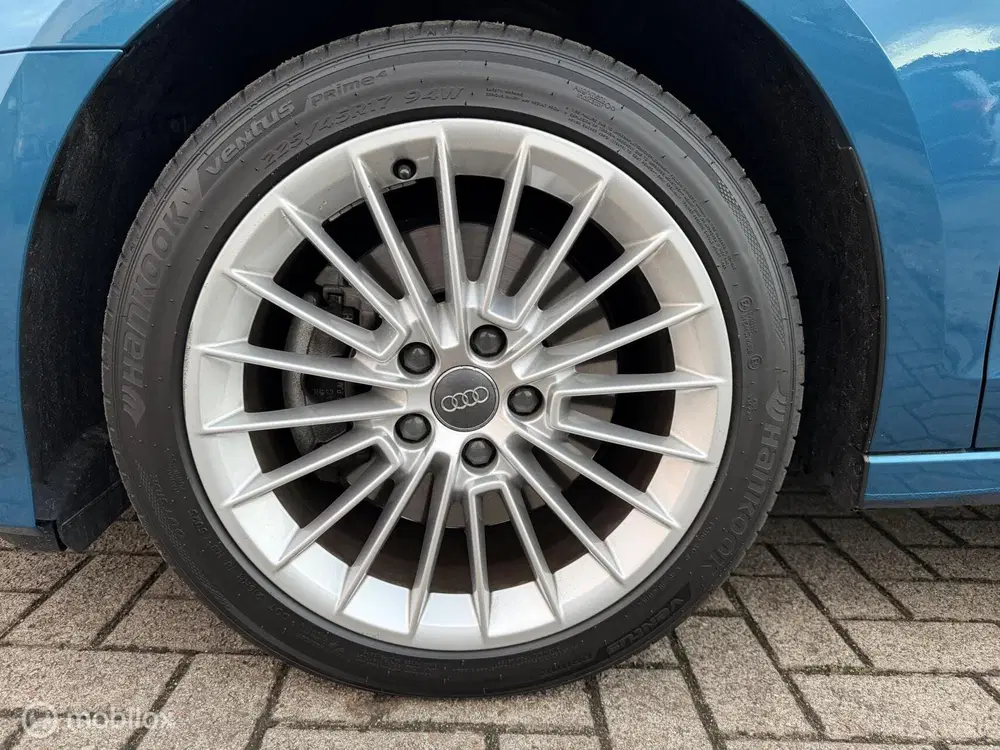 Audi A3 35 TFSI Business edition uit 2020, foto 11