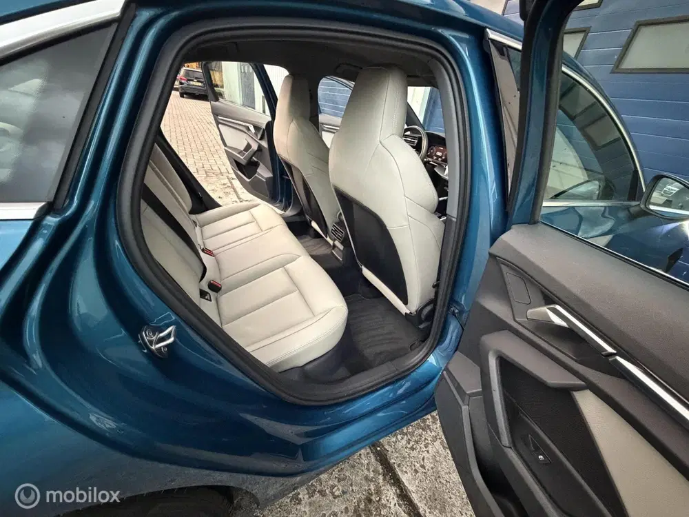 Audi A3 35 TFSI Business edition uit 2020, foto 16