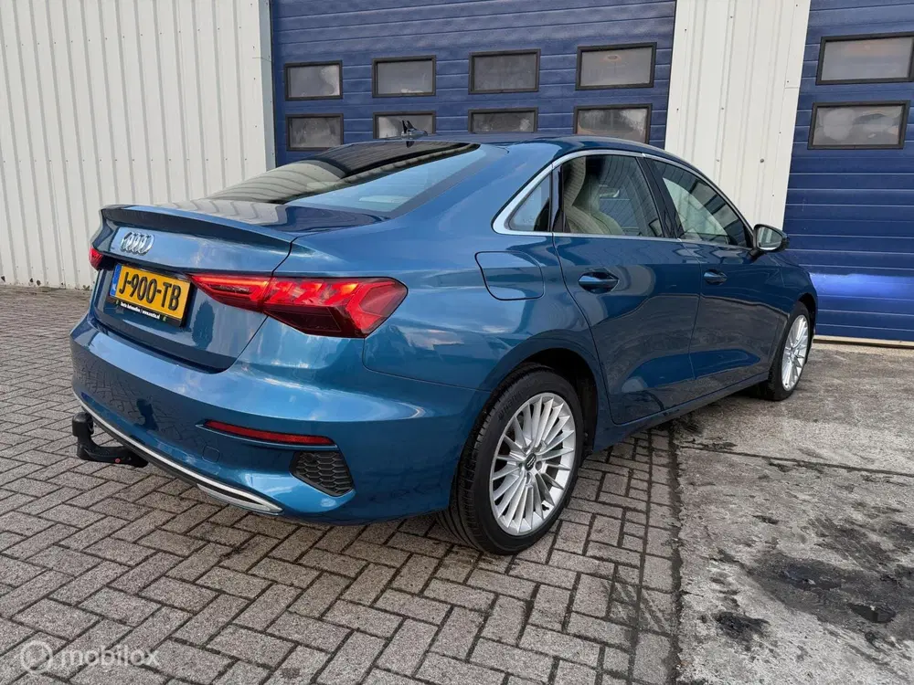 Audi A3 35 TFSI Business edition uit 2020, foto 4