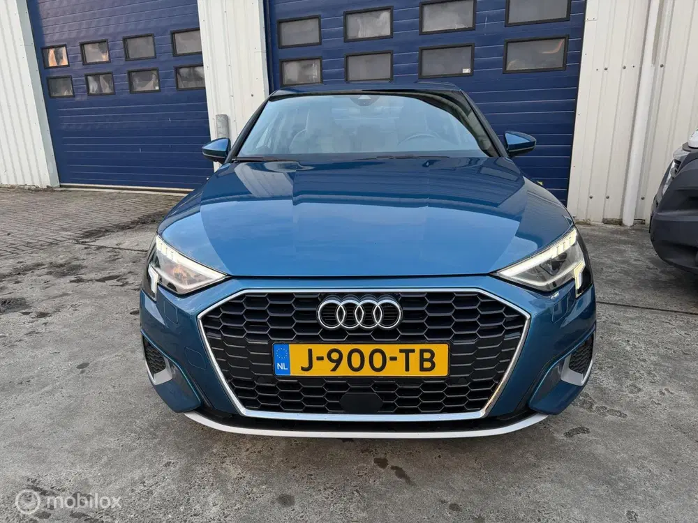 Audi A3 35 TFSI Business edition uit 2020, foto 6