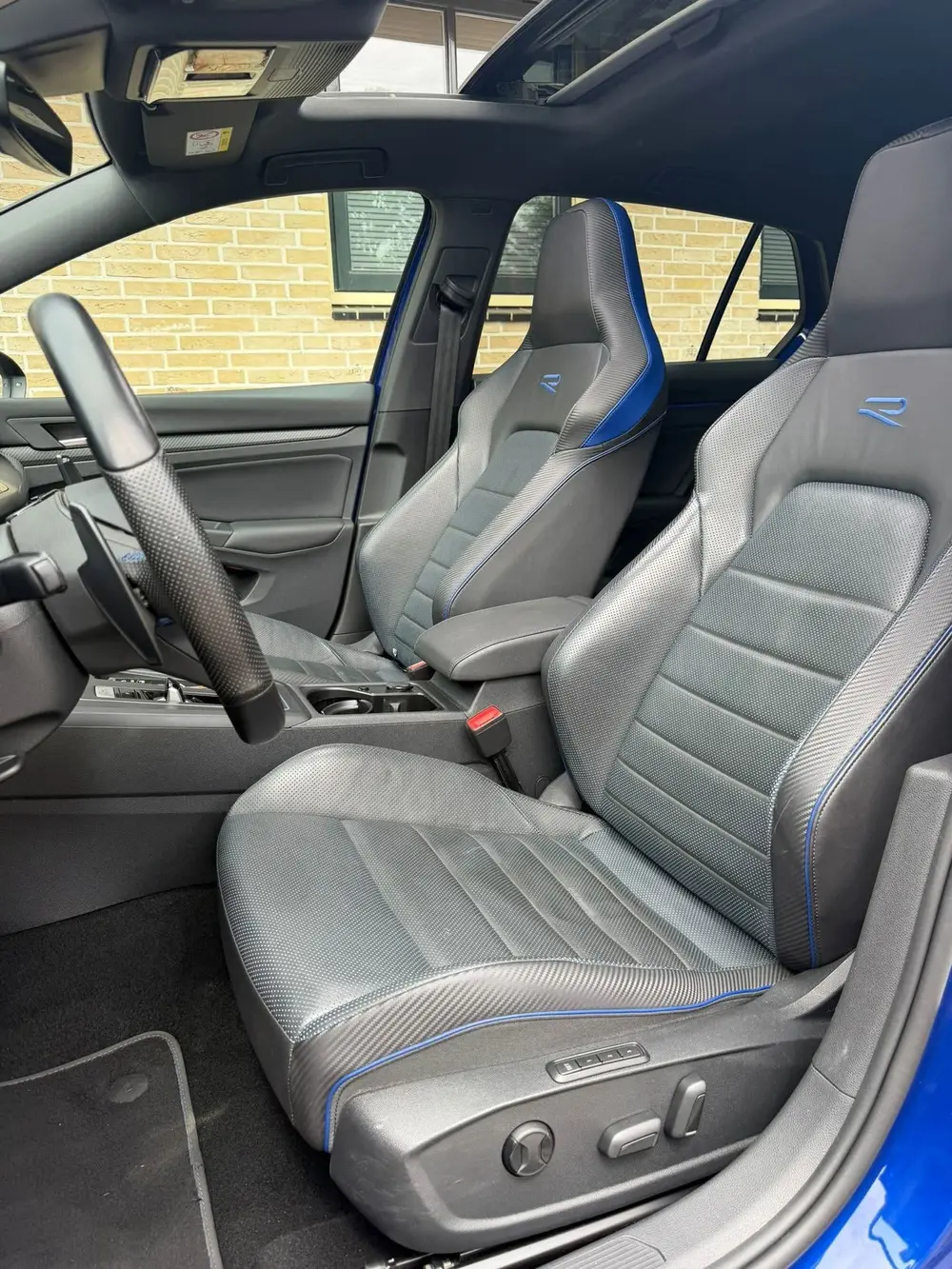 Volkswagen Golf 2.0 TSI R 4Motion | AKRA | DRIFT uit 2021, foto 9