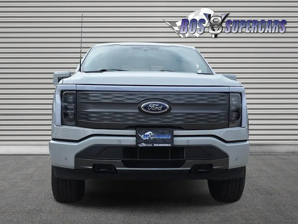 Ford F150 USA F-150 LIGHTNING LARIAT ER (bj 2023) uit 2023, foto 2