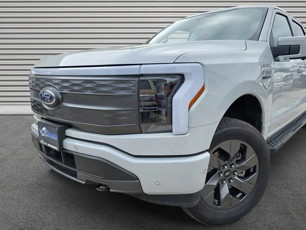 Ford F150 USA F-150 LIGHTNING LARIAT ER (bj 2023) uit 2023, foto 9