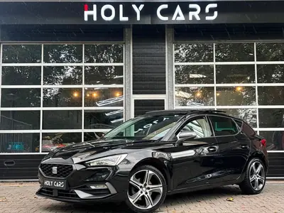SEAT Leon 1.5 eTSI FR | PANO | VIRTUAL | CAMERA | LED | uit 2022