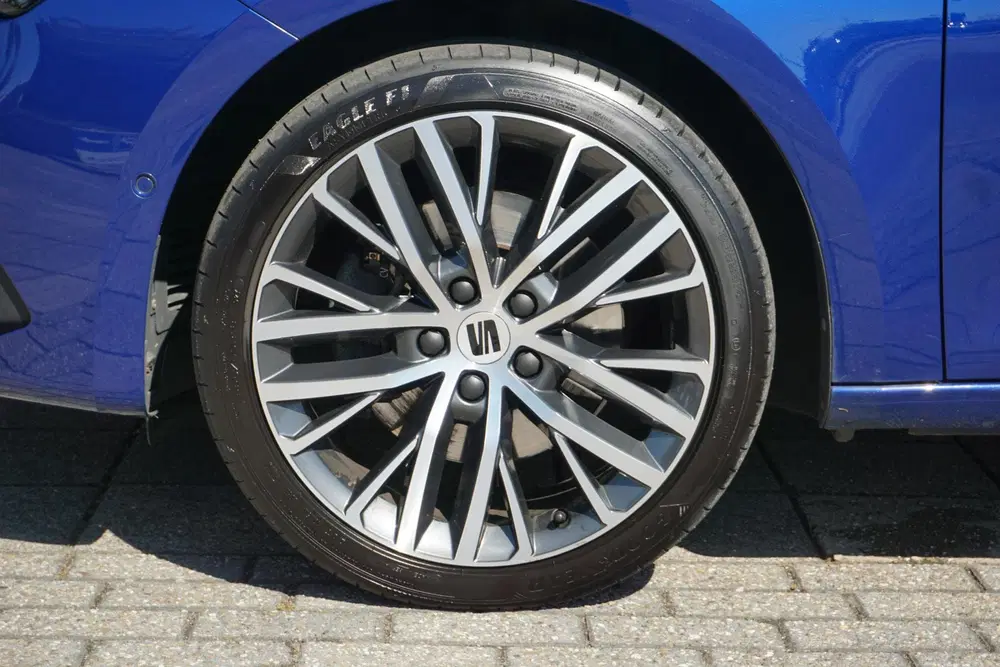 SEAT Leon 1.5 TSI Xcellence Business Intense uit 2020, foto 17