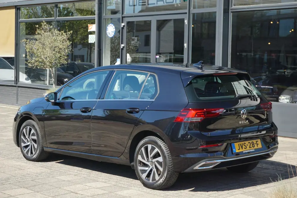 Volkswagen Golf 1.4 eHybrid Style Business | IQ | ACC | elek uit 2023, foto 2
