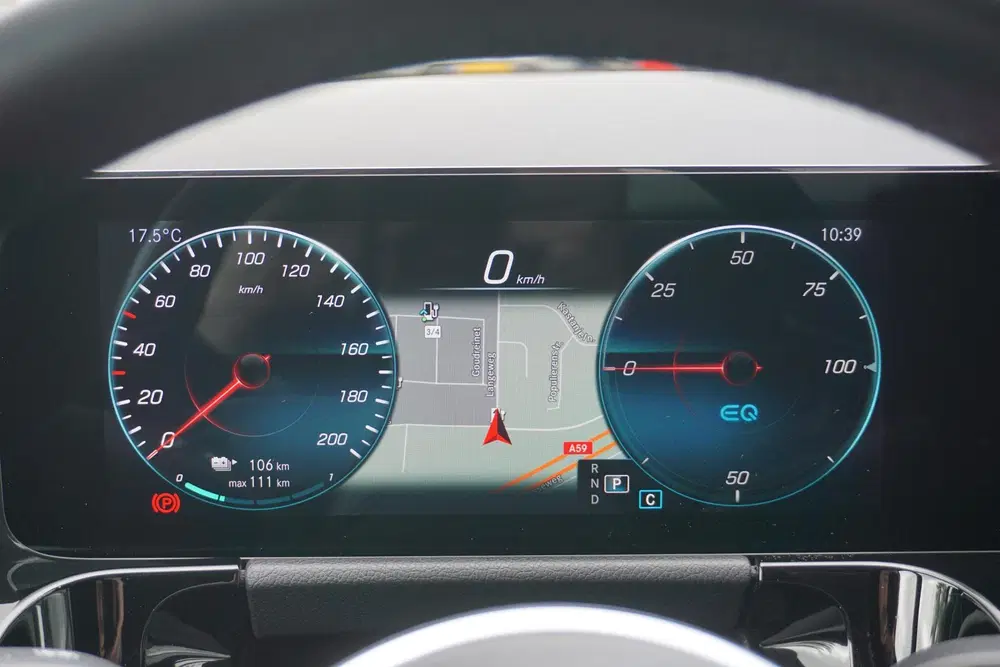 Mercedes-Benz EQA 250 67 kWh uit 2021, foto 15