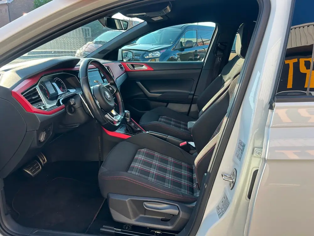 Volkswagen Polo 2.0 TSI GTI | AUTOMAAT | STOELVERW | SCHERM uit 2020, foto 11