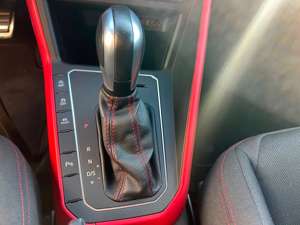 Volkswagen Polo 2.0 TSI GTI | AUTOMAAT | STOELVERW | SCHERM uit 2020, foto 16