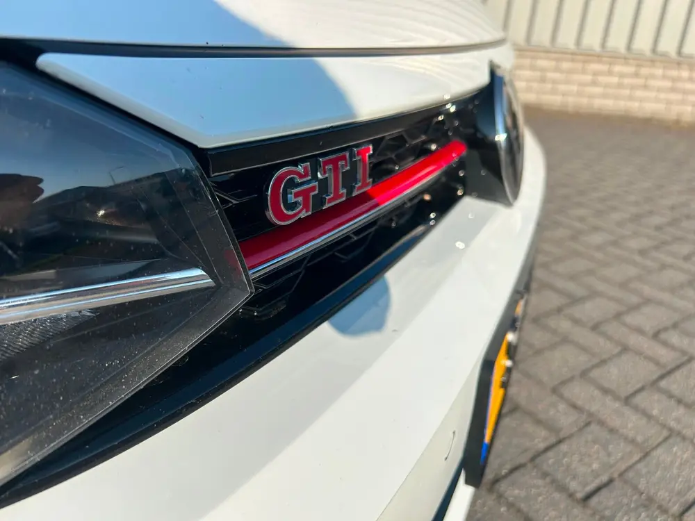 Volkswagen Polo 2.0 TSI GTI | AUTOMAAT | STOELVERW | SCHERM uit 2020, foto 2
