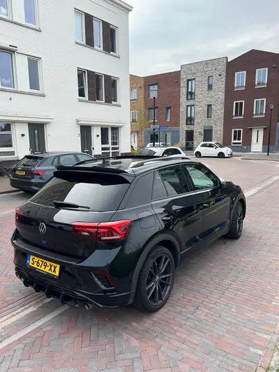 Volkswagen T-Roc 2.0 TSI 400pk 4Motion 7-DSG 2021 Zwart uit 2021