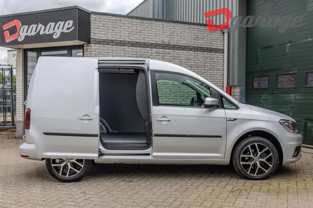 Volkswagen Caddy 2.0 TDI L1H1 BMT C-Edition uit 2020, foto 6