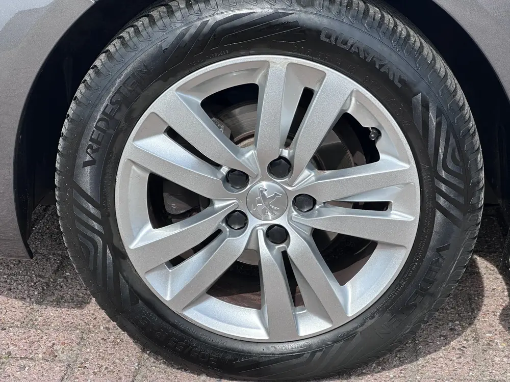 Peugeot 308 1.2 PureTech Blue Lease Executive|Panorama|Navig uit 2019, foto 6