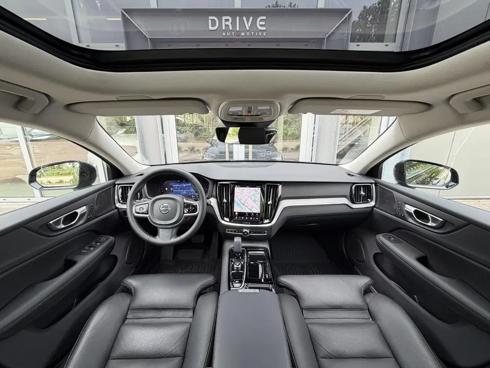 Volvo S60 2.0 Recharge T8 AWD 455PK Plus Bright uit 2025, foto 10