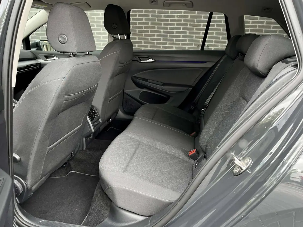 Volkswagen Golf Variant 1.5 eTSI Life Business DSG | Camera uit 2023, foto 16