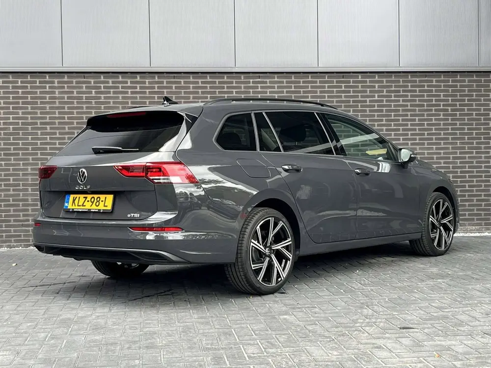 Volkswagen Golf Variant 1.5 eTSI Life Business DSG | Camera uit 2023, foto 2