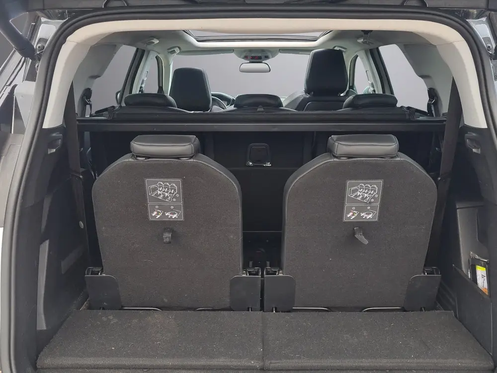 Peugeot 5008 1.5 BlueHDI Blue Lease GT-Line Full LED NAVIG P uit 2019, foto 12