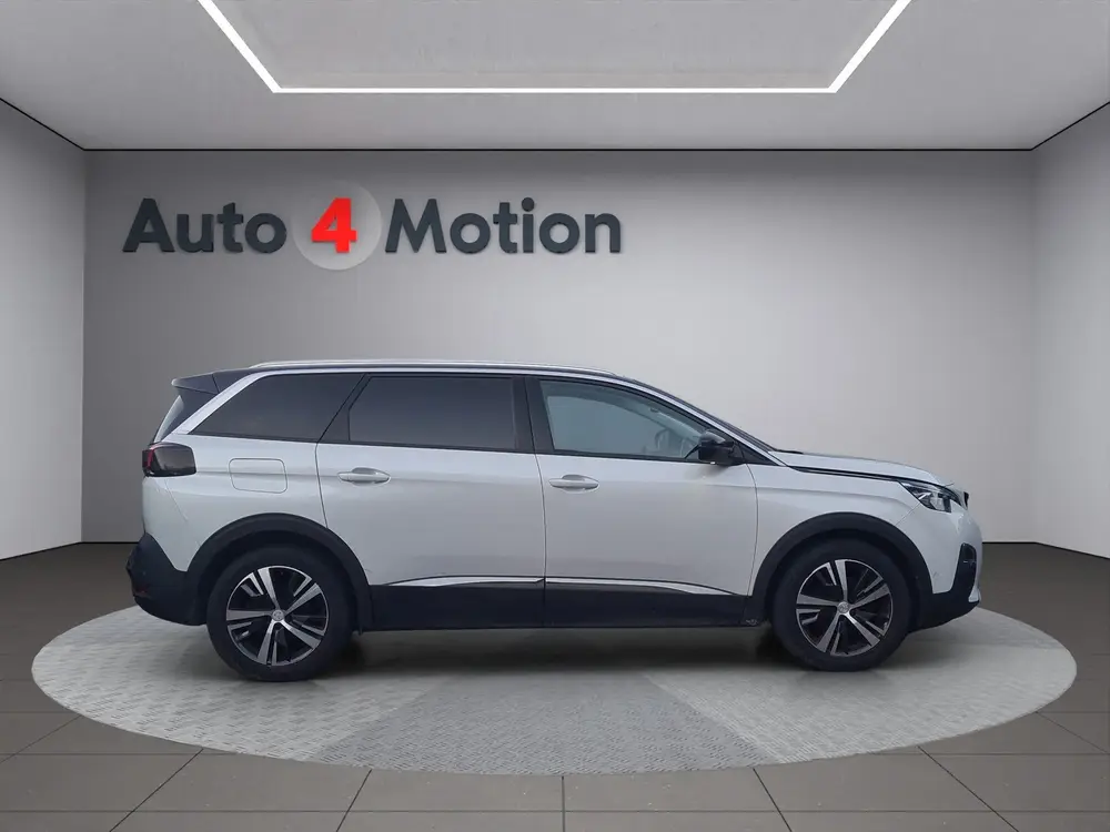 Peugeot 5008 1.5 BlueHDI Blue Lease GT-Line Full LED NAVIG P uit 2019, foto 4