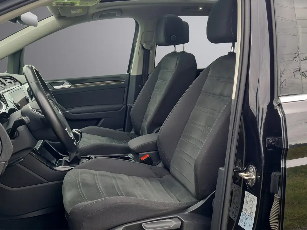 Volkswagen TOURAN 1.5TSI HIGHLINE 7p. MET ECC NAVIG PANO AND uit 2021, foto 9