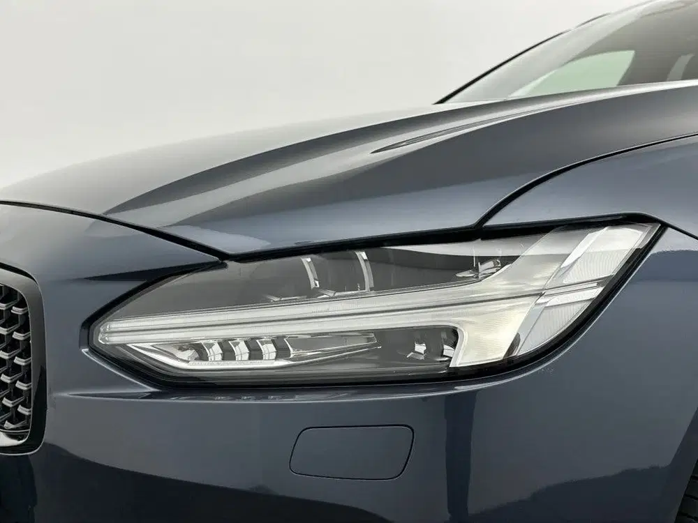 Volvo V90 T6 340PK Recharge R-Design uit 2021, foto 11