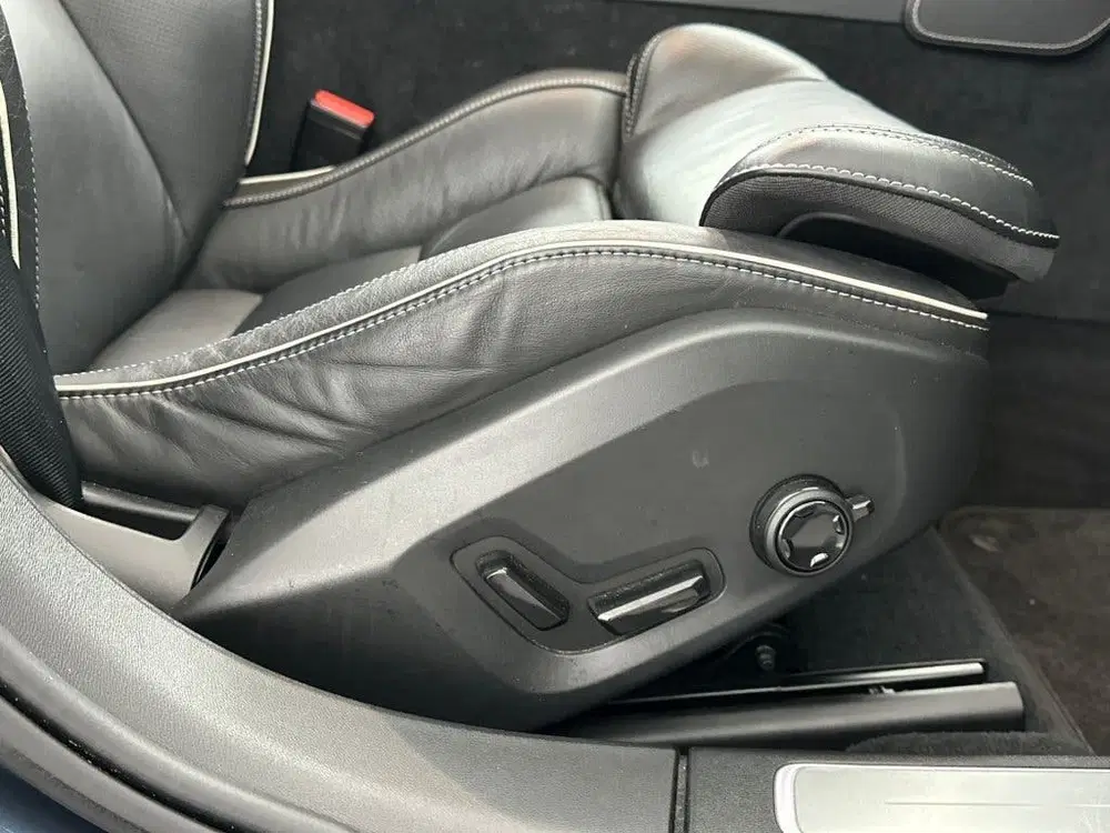 Volvo V90 T6 340PK Recharge R-Design uit 2021, foto 20