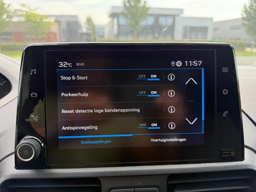 Peugeot Partner 1.5 BlueHDI Premium Long uit 2019, foto 10