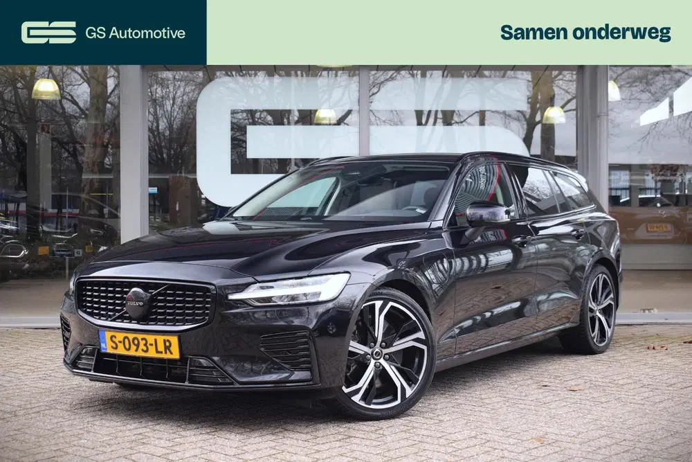 Volvo V60 2.0 T6 Plug-in hybrid AWD Plus Dark uit 2023