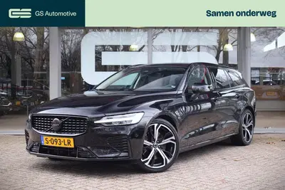 Volvo V60 2.0 T6 Plug-in hybrid AWD Plus Dark uit 2023