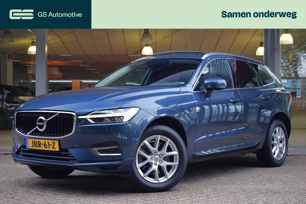 Volvo XC60 2.0 T8 AWD Mom Pro PANO|LEDER|LED|STOEL+STUURVW| uit 2019