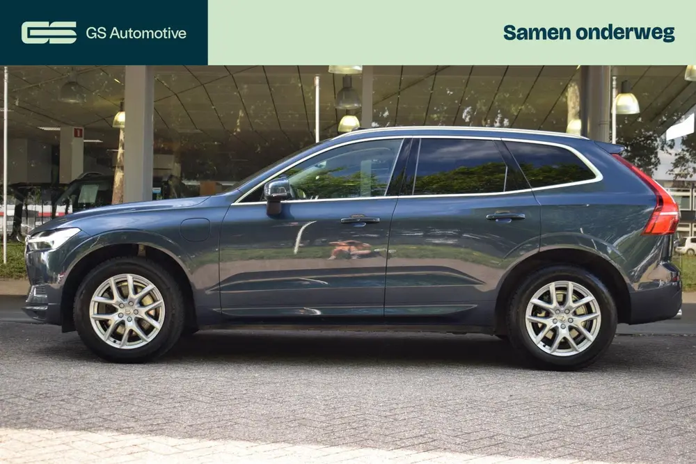 Volvo XC60 2.0 T8 AWD Mom Pro PANO|LEDER|LED|STOEL+STUURVW| uit 2019, foto 7