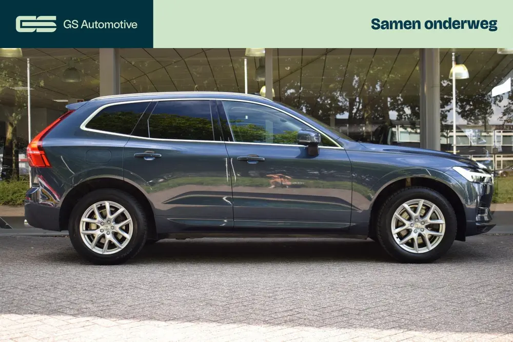 Volvo XC60 2.0 T8 AWD Mom Pro PANO|LEDER|LED|STOEL+STUURVW| uit 2019, foto 8