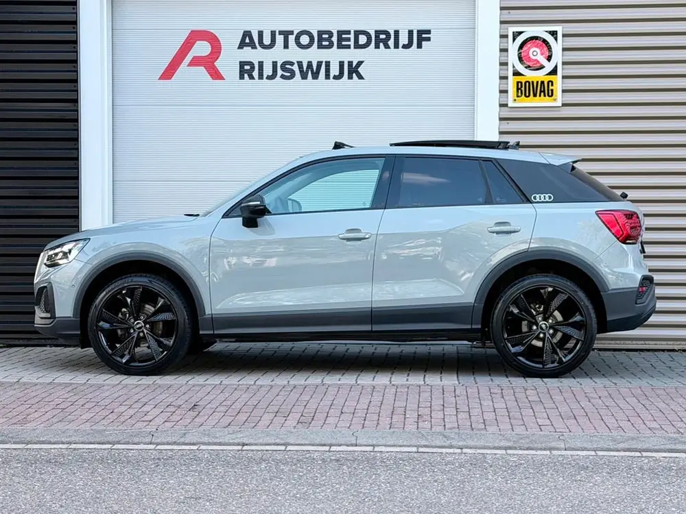 Audi Q2 35 TFSI S Edition Pano/Virtual/Camera/Leer uit 2023, foto 2