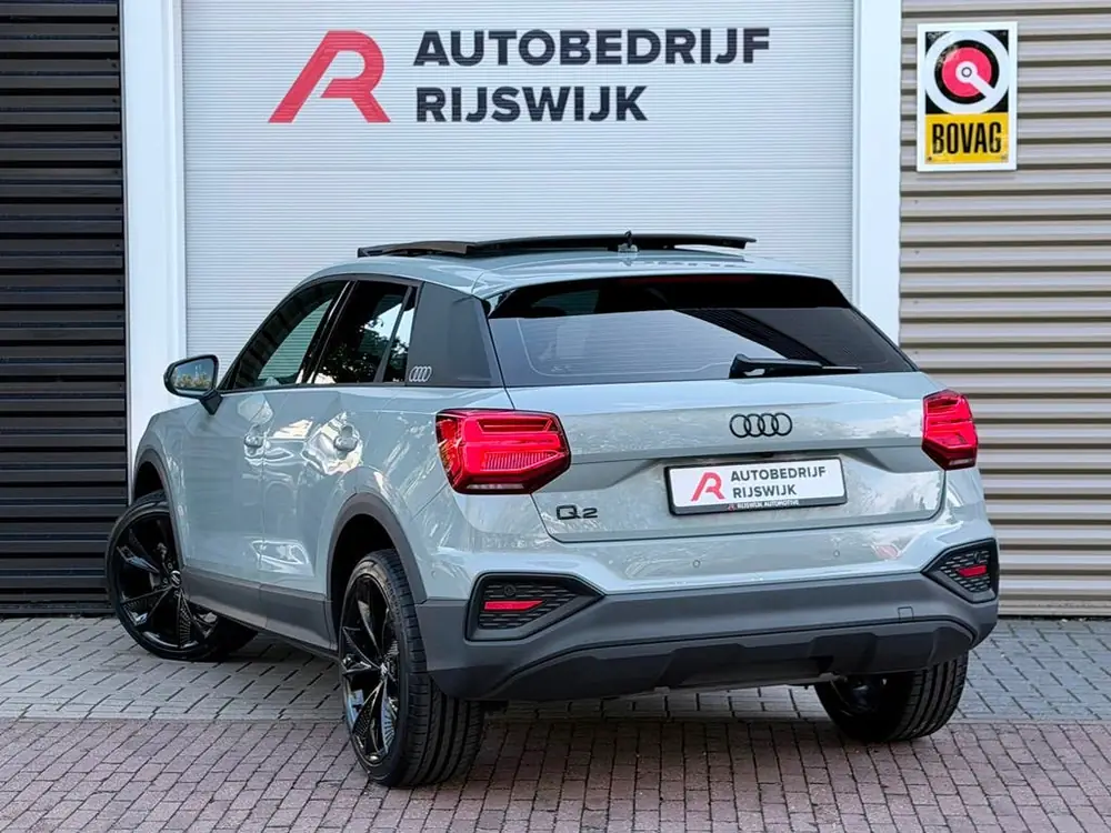 Audi Q2 35 TFSI S Edition Pano/Virtual/Camera/Leer uit 2023, foto 3