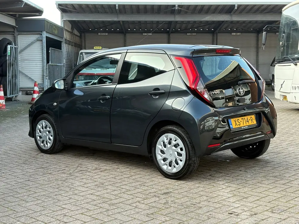 Toyota Aygo 1.0 VVT-i x-play uit 2019, foto 3
