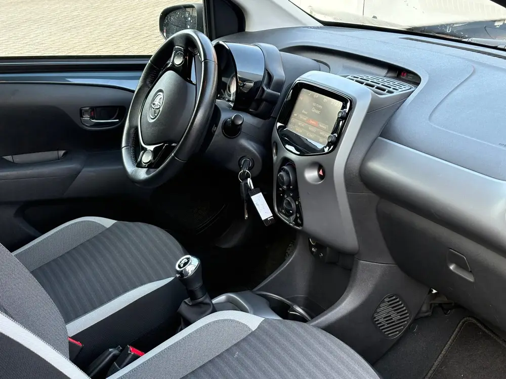 Toyota Aygo 1.0 VVT-i x-play uit 2019, foto 7