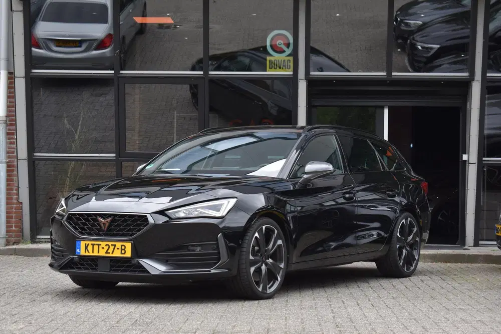 Cupra Leon 2.0 TSI 245PK Keyless Lane ACC uit 2024, foto 3